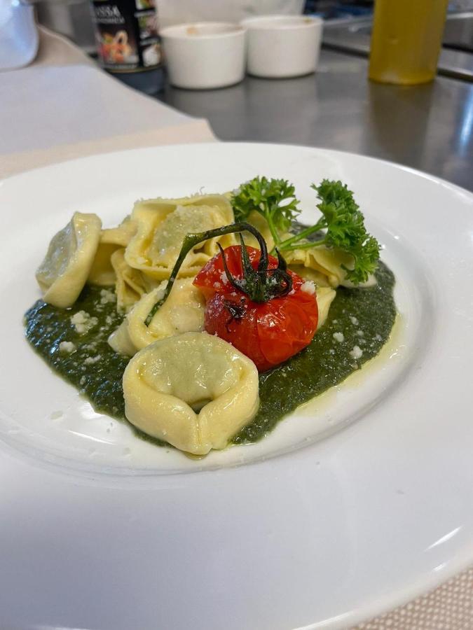 Hotel Ristorante Da Franco Зефельд Экстерьер фото